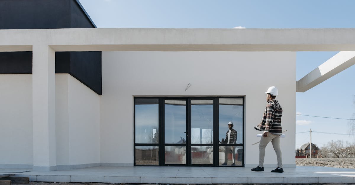 Construiește cu încredere: ce să verifici în fiecare etapă, de la fundație la finisaje