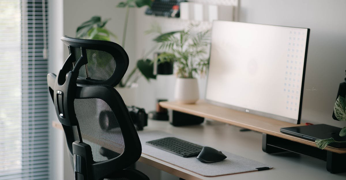 Biroul perfect pentru tine: 7 pași ca să-l alegi și să lucrezi mai comod și mai eficient