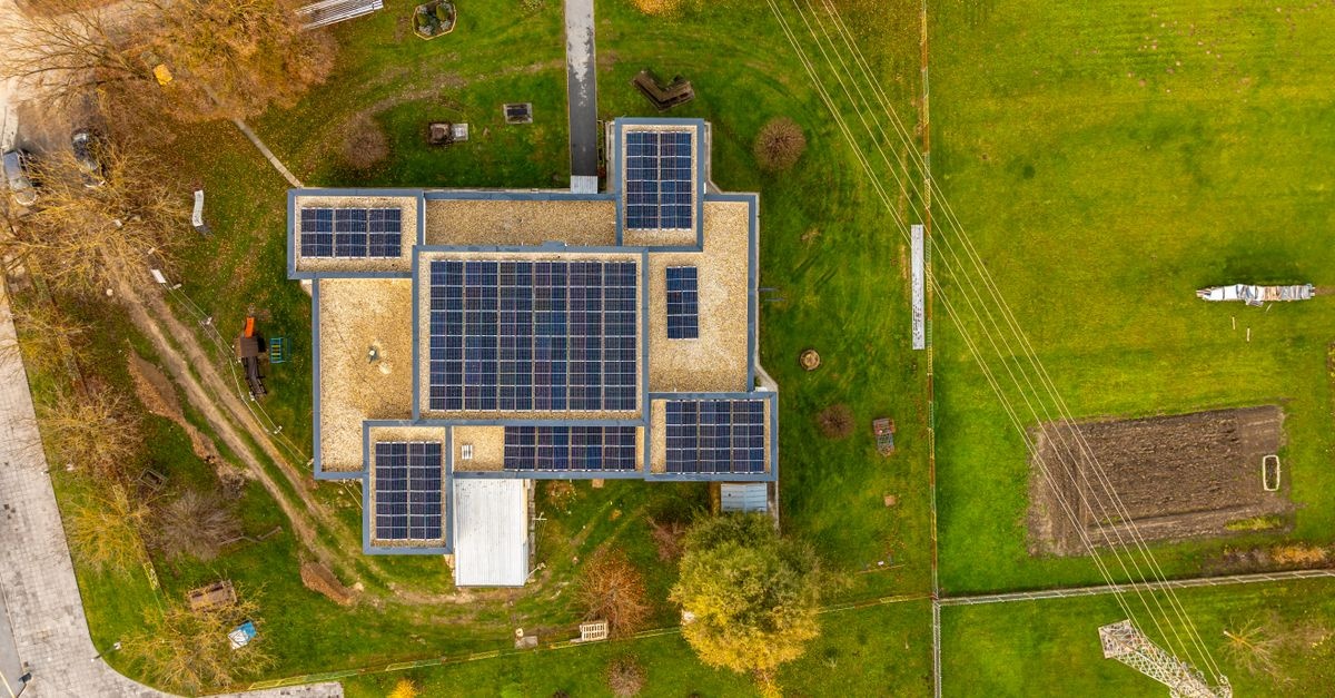 Casa ta pe energie verde: cum alegi soluția regenerabilă care îți scade facturile și crește confortul