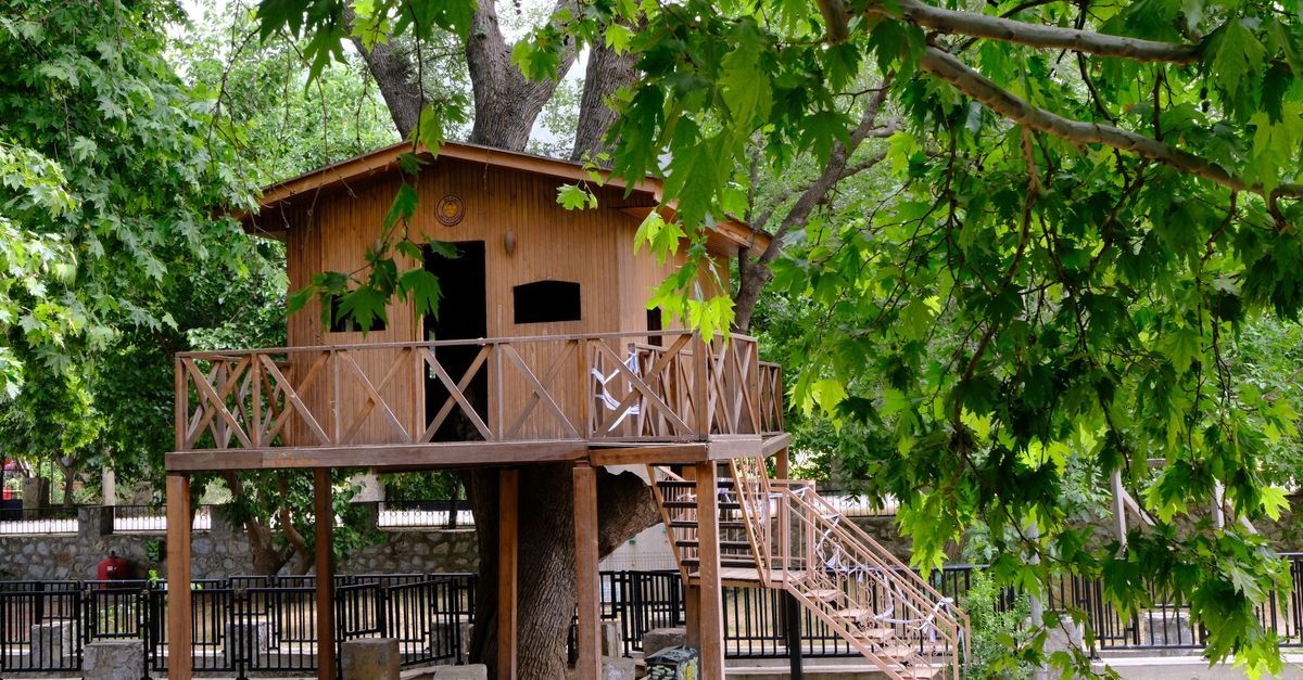 Transformă paleții în căsuța de joacă de vis a copiilor: ghid pas cu pas pentru un weekend creativ